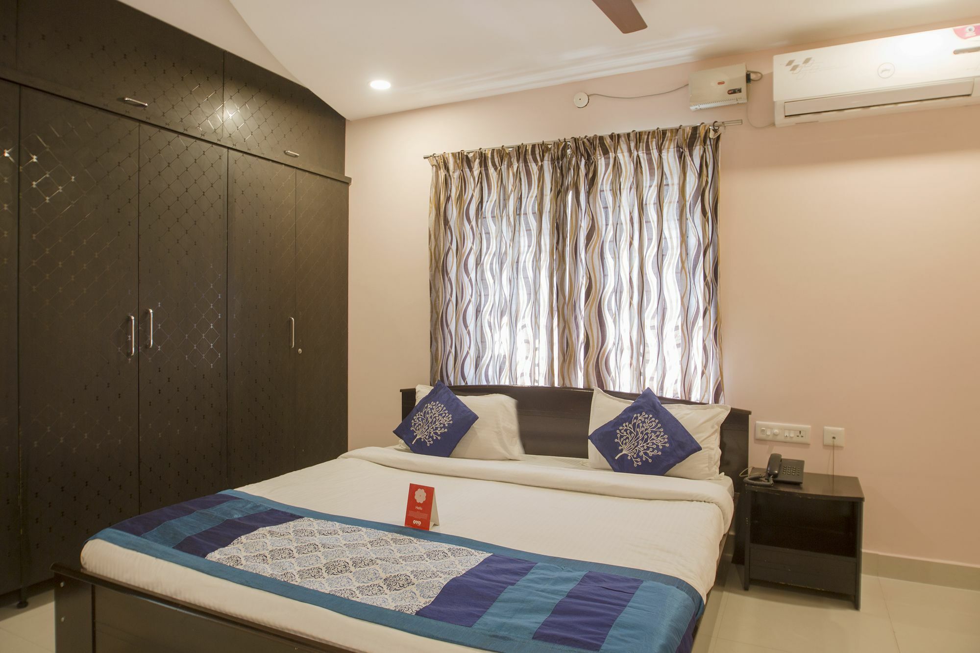 Oyo 10373 Apartment The Icon Homes Hyderabad Ngoại thất bức ảnh