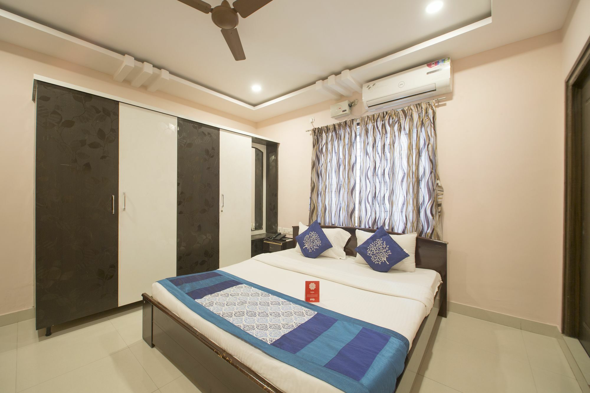 Oyo 10373 Apartment The Icon Homes Hyderabad Ngoại thất bức ảnh