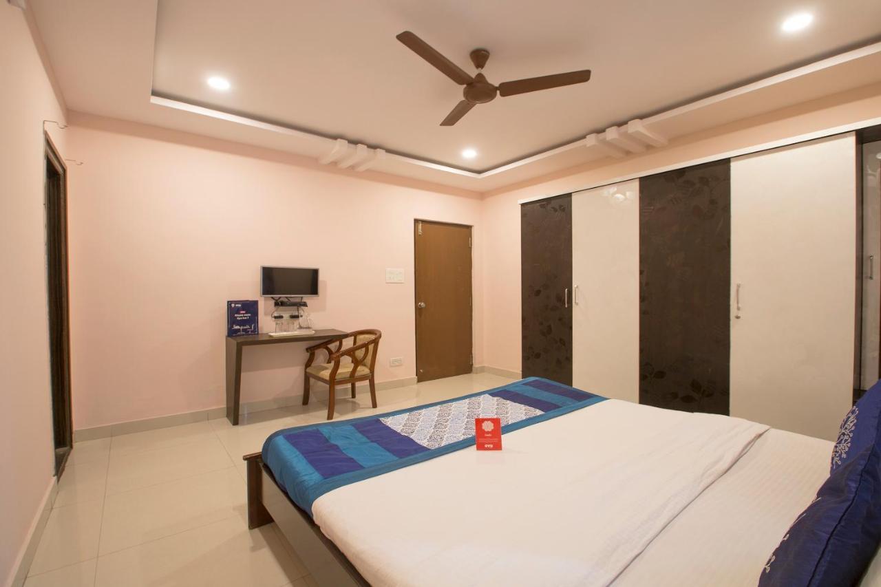 Oyo 10373 Apartment The Icon Homes Hyderabad Ngoại thất bức ảnh